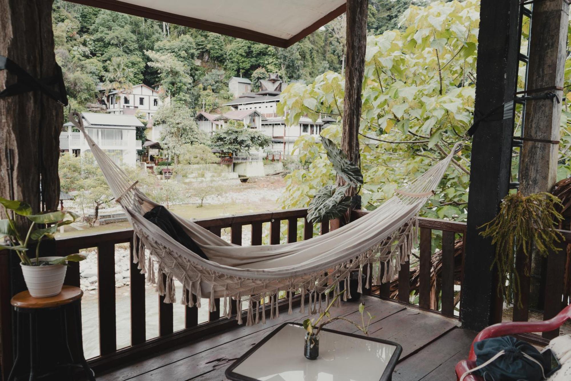 Charlys Little House Hotel บูกิตลาวัง ภายนอก รูปภาพ