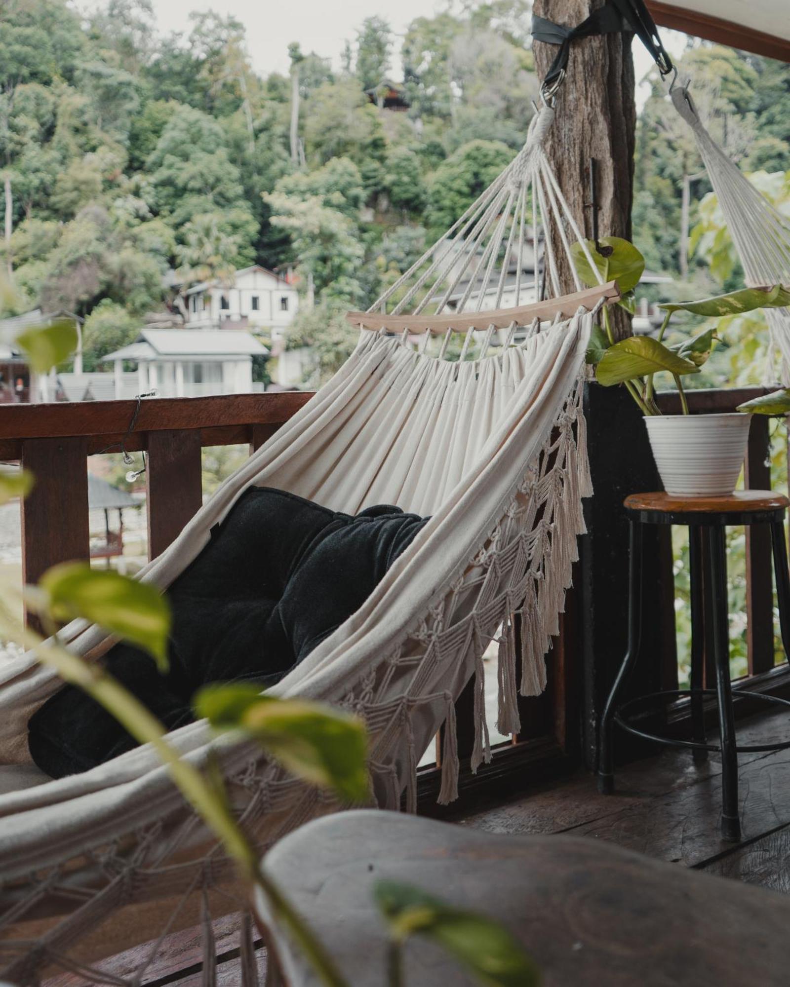 Charlys Little House Hotel บูกิตลาวัง ภายนอก รูปภาพ
